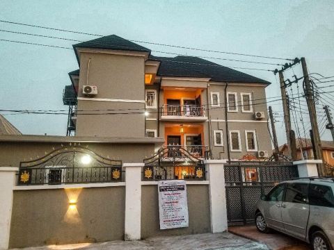 Remarkable 2-Bed Apartment in Asaba