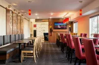TownePlace Suites Red Deer - พร้อมอาหารเช้า