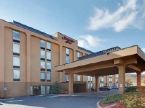 ハンプトン イン ブリッジポート / クラークスバーグ ブリッジポートのホテル