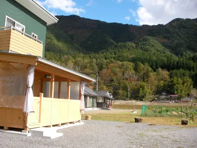 Gujo Cottage Ryukobashi No Hotori Hotels in Gujo