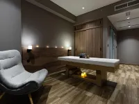 فندق كينجزجيت الجداف من ميلينيوم Hotels near الجداف‎