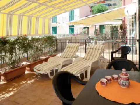 Samuele Hotels in Civezza