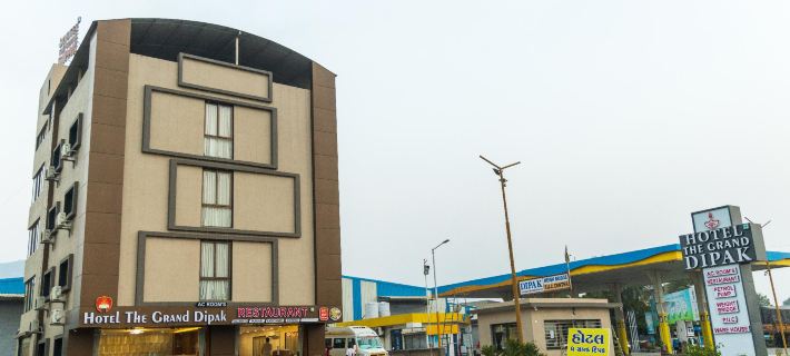 Hotel the Grand Dipak Hoteles en Distrito de Junagadh