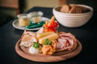 ウェルカム ホテル クローンベルク ムジーククヴァルティーア - 朝食