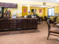 Super 8 by Wyndham Lincoln West - sarapan