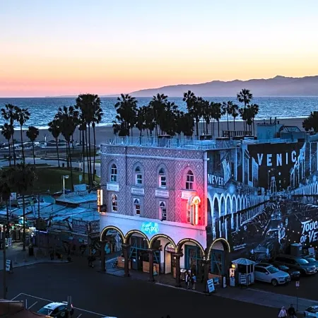 Samesun Venice Beach