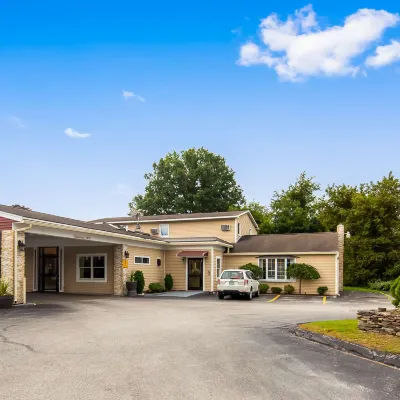 New Englander Inn Bennington Hotels near Bennington College