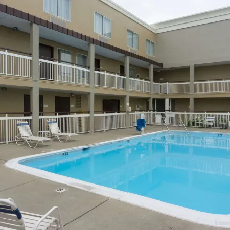 Days Inn by Wyndham Florence Cincinnati Area