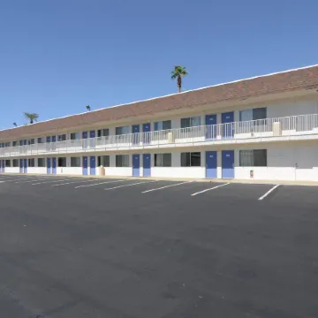 Motel 6 Indio, CA - Palm Springs