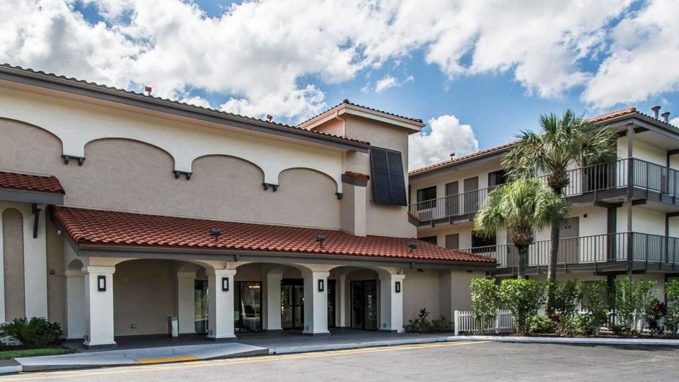 Quality Inn & Suites by the Parks