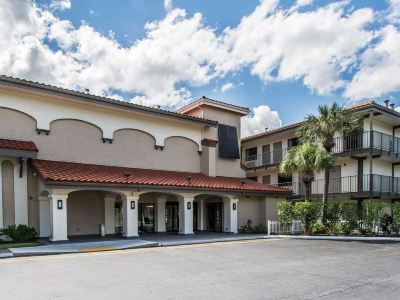 Quality Inn & Suites by the Parks