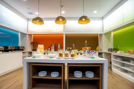 Hampton by Hilton Quito la Carolina Park