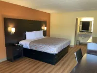 Days Inn by Wyndham Troy IL