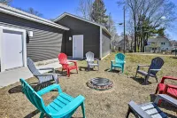 Dtwn Ludington Apt w/ Fire Pit: Day Trip to Slopes - 3-Star