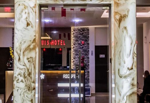 루이스 호텔 내부 전경