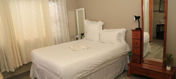 Coco Palm Bed & Breakfast Các khách sạn ở Windhoek