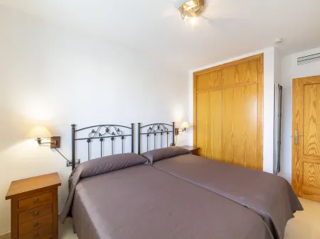 Monaco 01 Отели рядом с достопримечательностью «Aquarium Costa De Almeria»