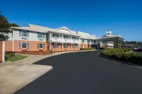 SureStay Hotel by Best Western Tuscaloosa Southeast - 駐車場