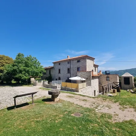 The Domo farmhouse and its ancient charm Отели в г. Монсуммано-Терме