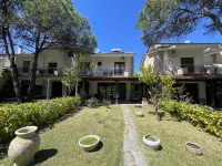 Stylish Maisonette with 3 Bedrooms in Vourvourou, Greece Porto Carras Beach附近的飯店