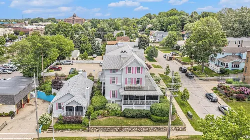 Harbor House Inn Hotels in Spring Lake