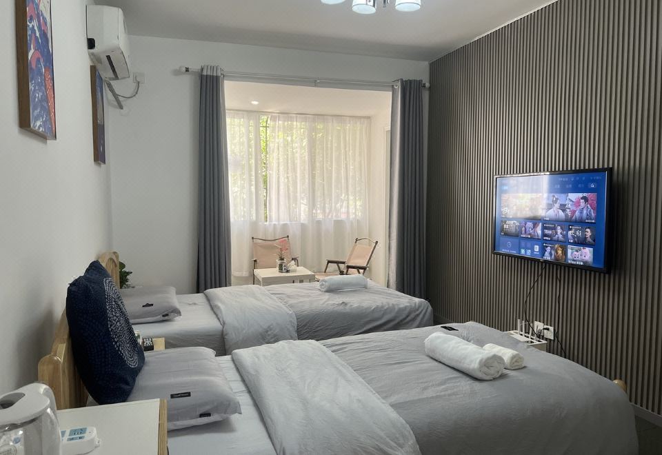 Pleasant Mountain View Residence Apartment (Qidaoyan Street)(惬意观山居公寓 ...