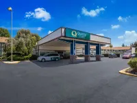 Quality Inn & Suites Medford Airport Hotels near Rogue Valley International-Medford Airport