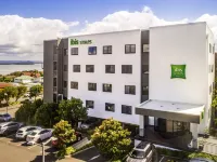 Ibis Styles the Entrance