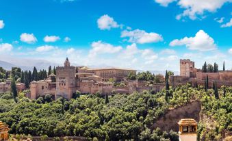 Alhambra Palace Hotel