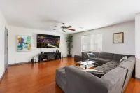 3000Sqft House 8Beds/3Bath Pool/Jacuzzi/Bbqj Hotels near Rampart Commons