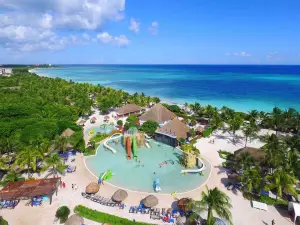 Family Selection at Grand Palladium Kantenah Resort & Spa - All Inclusive