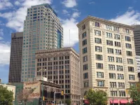 Radisson Hotel Winnipeg Downtown Hoteles cerca de Richmond West Plaza