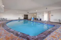 Hampton Inn & Suites Lawton - Pools