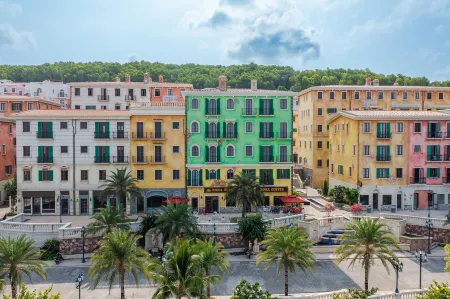 Roma Hotel Phu Quoc - Free Airport Shuttle & Sunset Town Tour