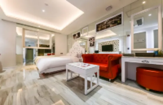 Jincheon Luxury Motel - Motels