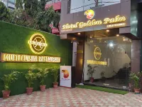 Hotel Golden Palm Hoteles cerca de Tajmahal
