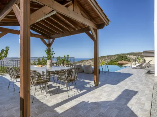 3-Bdr Villa with Stunning Infinity Pool - maisons de vacances