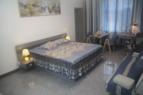 Huaxiangli Villa