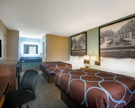 Super 8 by Wyndham Mobile I-65 Hotels in Mobile