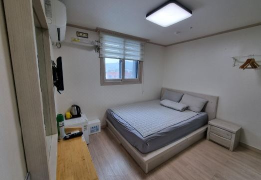 24 게스트하우스 순천의 깔끔한 공용 공간