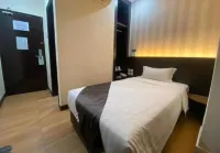 Hotel Ezzyhome Kebun Teh Hotels in Johor Bahru