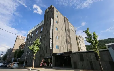 Gyeongju SL 慶州大学校周辺のホテル