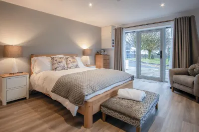 Suite 2 - Sleeping Giant Hotel - PEN Y CAE Inn 글린니스 호텔