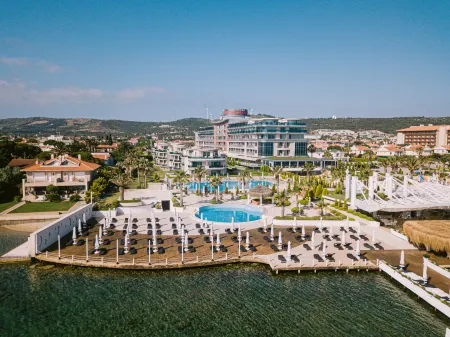 Ilica Hotel Spa & Wellness Resort Отели рядом с достопримечательностью «Cesme Otobus Terminali»