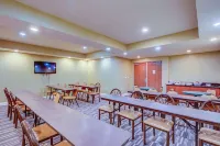 Microtel Inn & Suites by Wyndham Zephyrhills