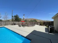 Quality Inn Alpine - Pools