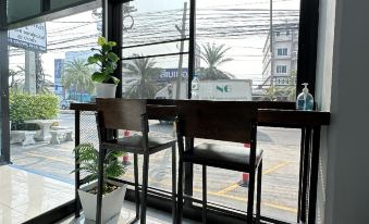 BAAN PAKNAM BUDGET HOTEL