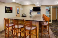 AmericInn by Wyndham Hawley - bar