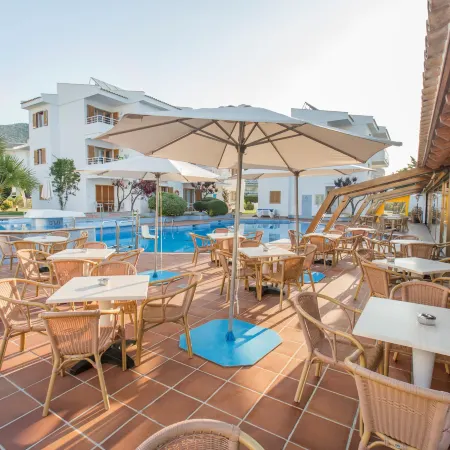 Aparthotel Flora