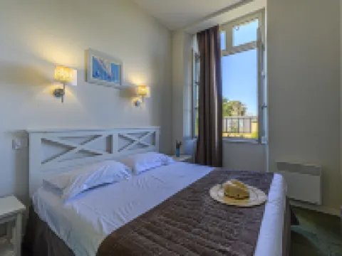 Château de Kergonano, 巴當酒店